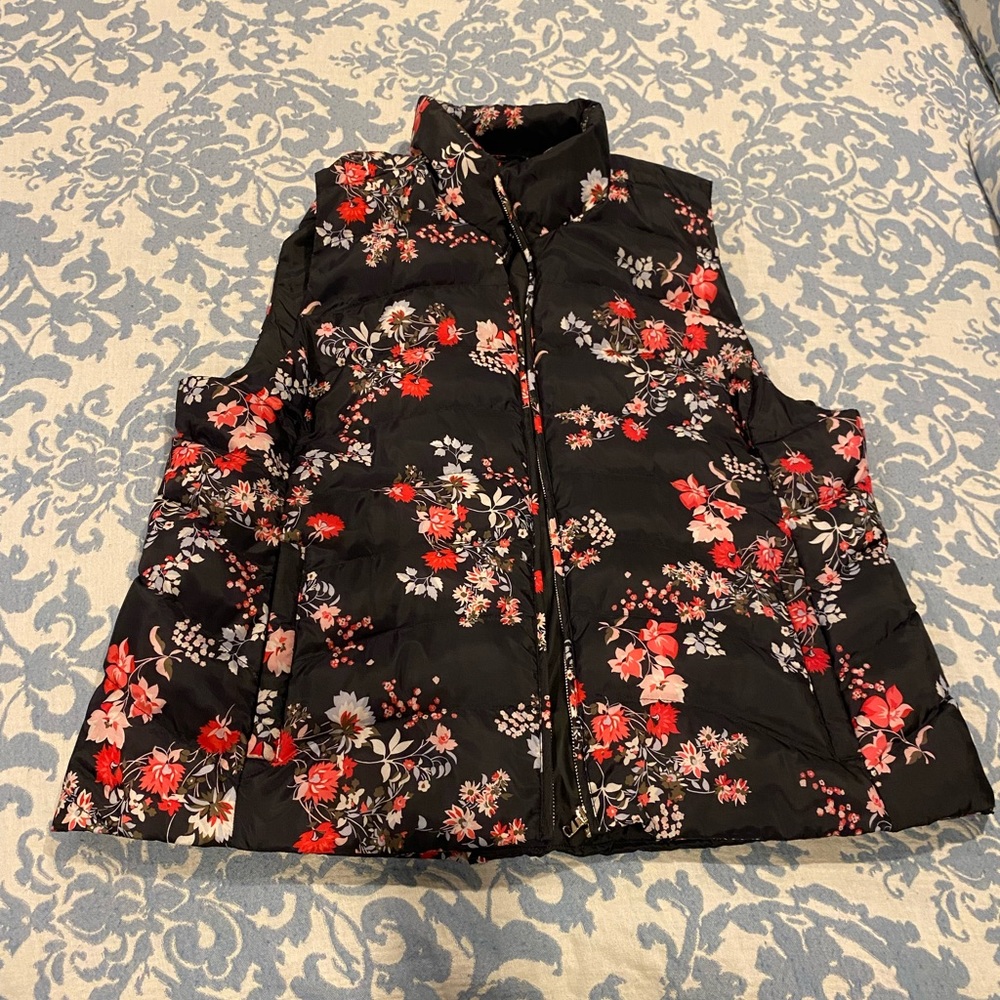 Loft Floral Puffer Vest New Without Tags Size XL